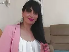 Arab mogen mamma från Storbritannien med hungriga vagina