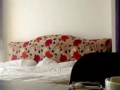 Lol! Vad gör han? fett kinesisk man berör knappt babe