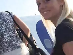 Blair förenar den mile high club