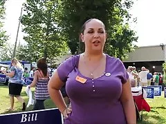 Amerikansk milf med stora bröst
