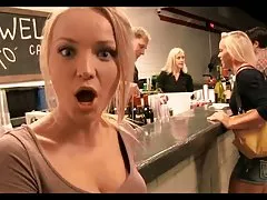 Den vackra tik blinkar