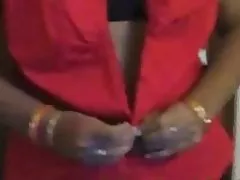 Indiska aunty 1074
