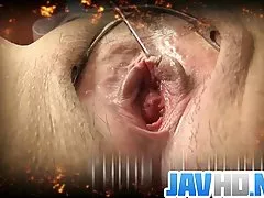 Big tit sjuksköterska visar upp hennes stora rack och gnugga hennes puss