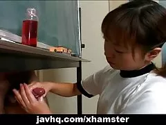 Japanska cutie itsuki wakana runkar en hård kuk ocensurerad