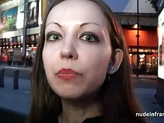 Sextape ganska ung brunett orakad hårt påsatt i pov